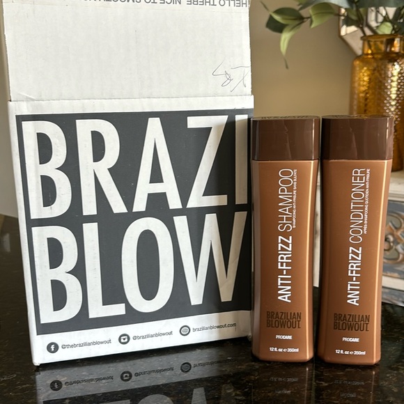 Brand new Brazillion Blowout Frizz Free shampoo & conditioner 12 oz. Each. - Picture 1 of 2